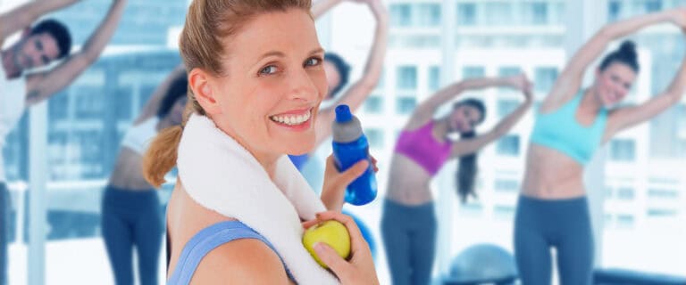 Ein Bild, das Person, Kleidung, Menschliches Gesicht, Sport enthält.